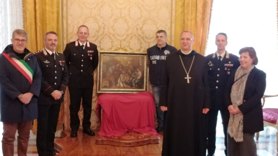 Cava de Tirreni carabinieri restituiscono all Abbazia